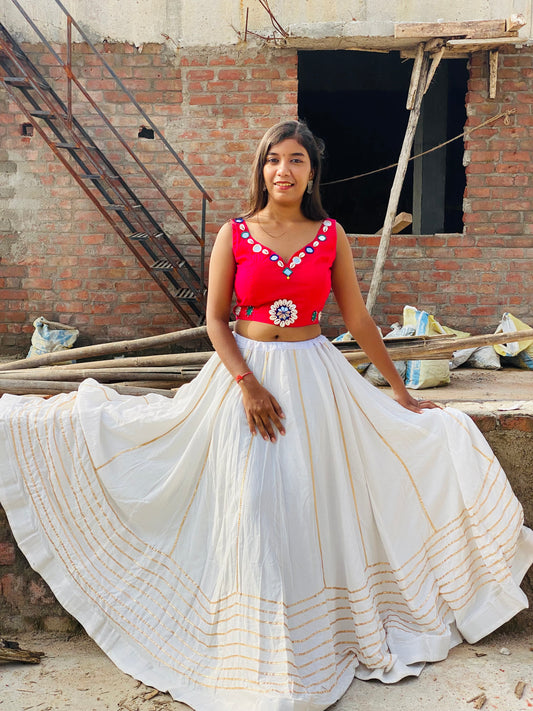 Gulabi goto padded crop top