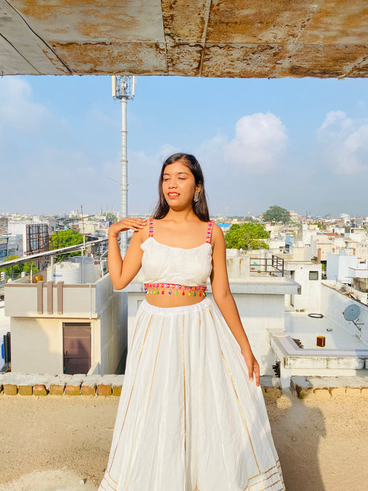 Rangila Shvet Padded Crop Top
