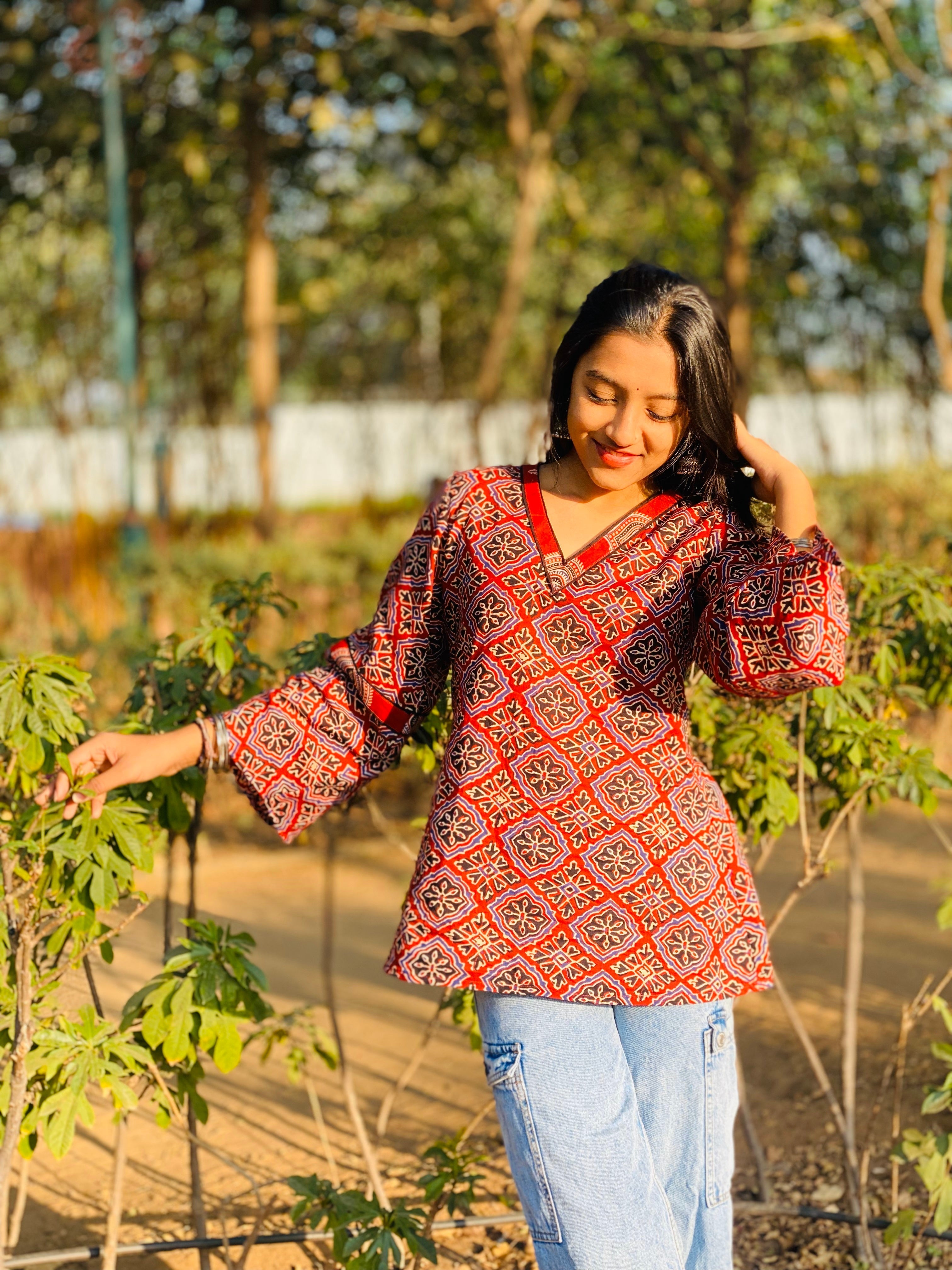 Azarak work short kurti