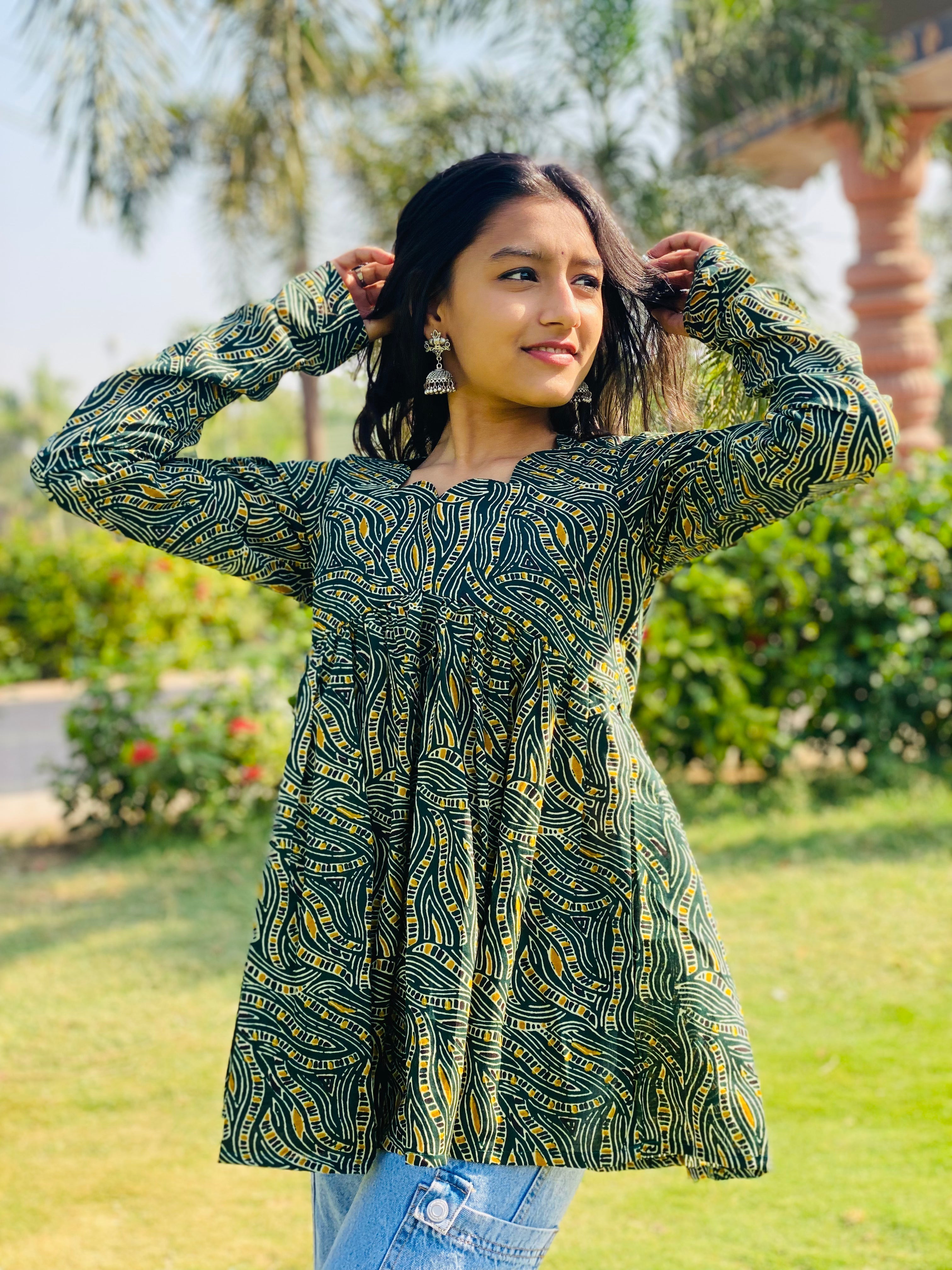 Green snake design short kurti