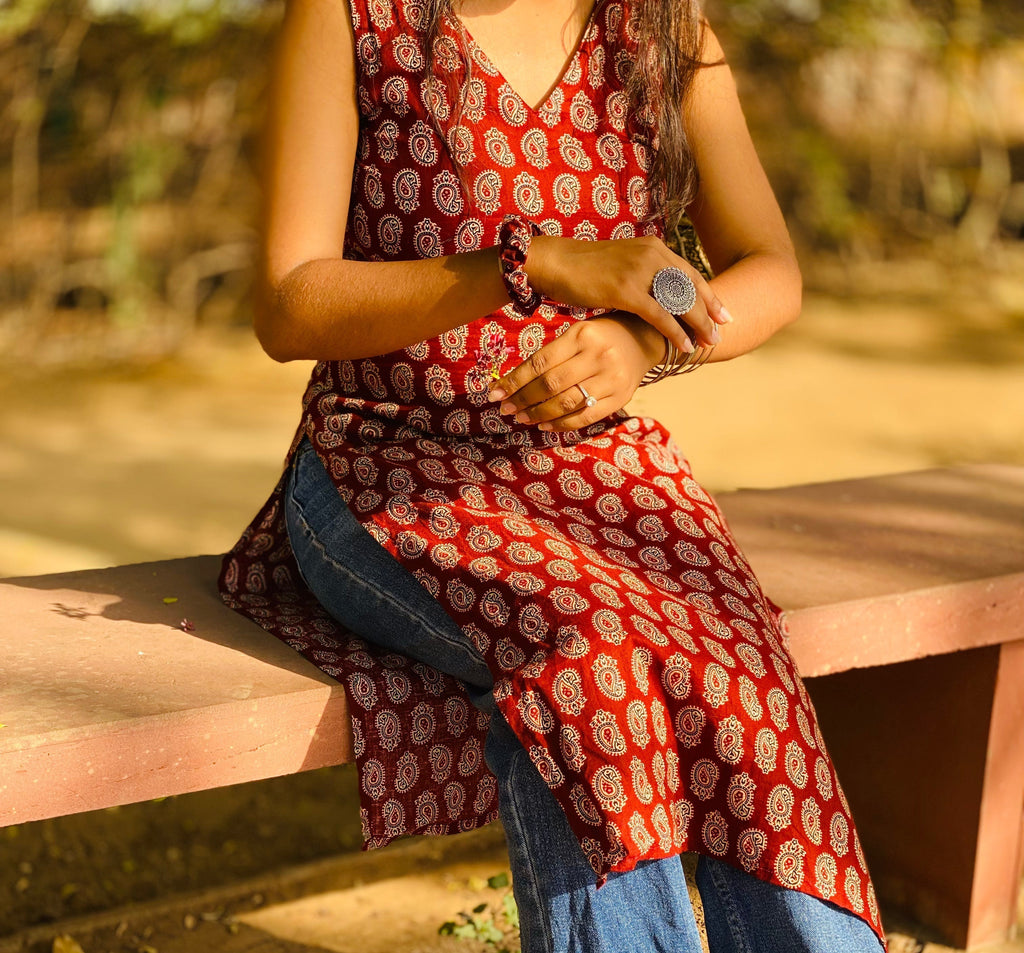 Mango print V neck long kurti