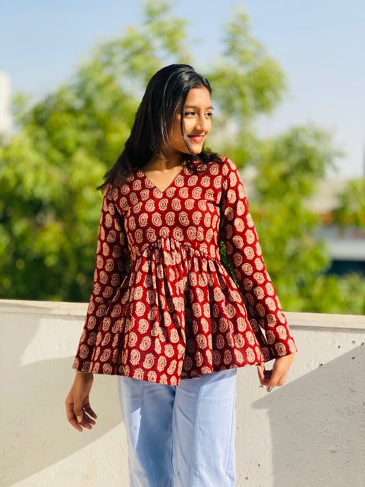 V neck full sleeve short kurti