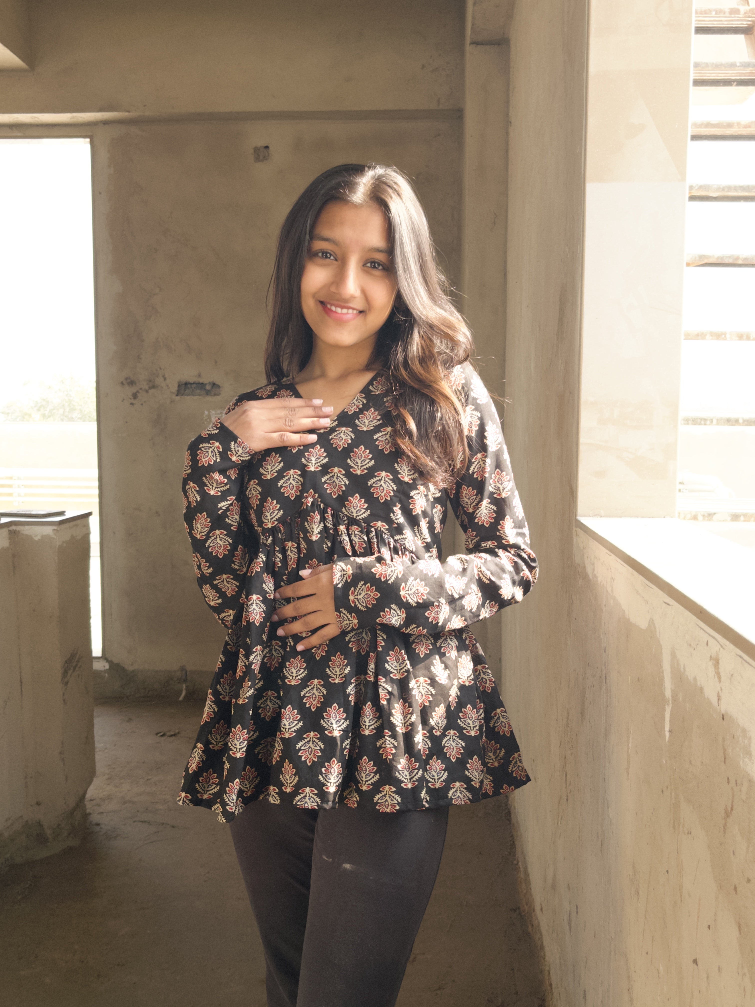 Midnight Gulab Short V-Neck Kurti