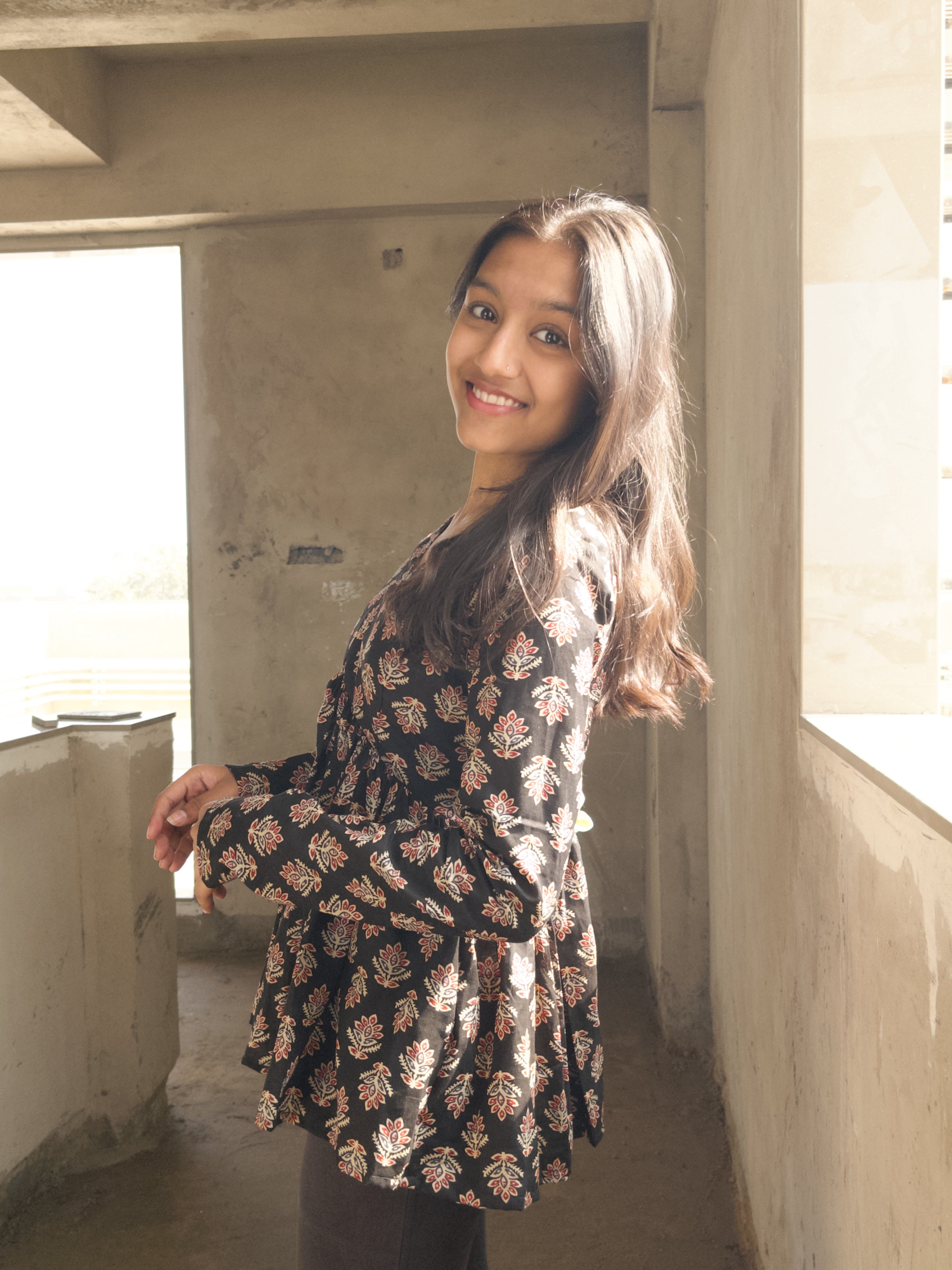 Midnight Gulab Short V-Neck Kurti