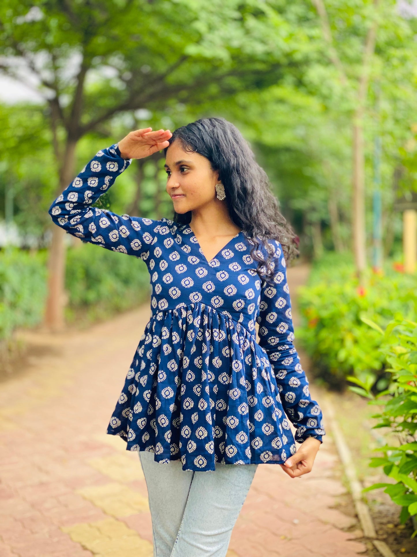 Blue V neck Full Sleeve Short Kurti