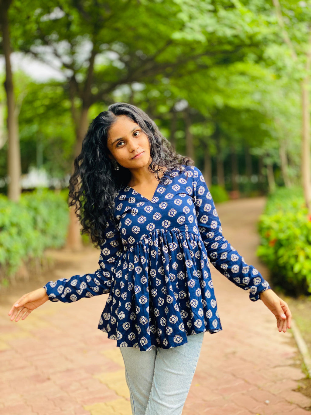 Blue V neck Full Sleeve Short Kurti